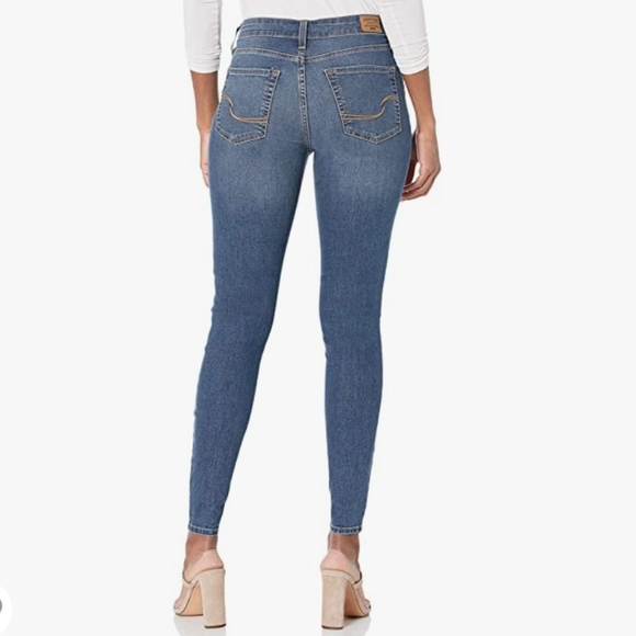 Signature by Levi Strauss & Co Gold label womens modern skinny jeans size 8 - Picture 2 of 2